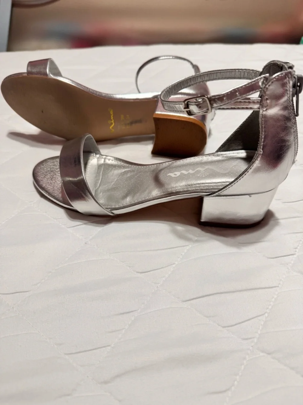 Nina elegant silver